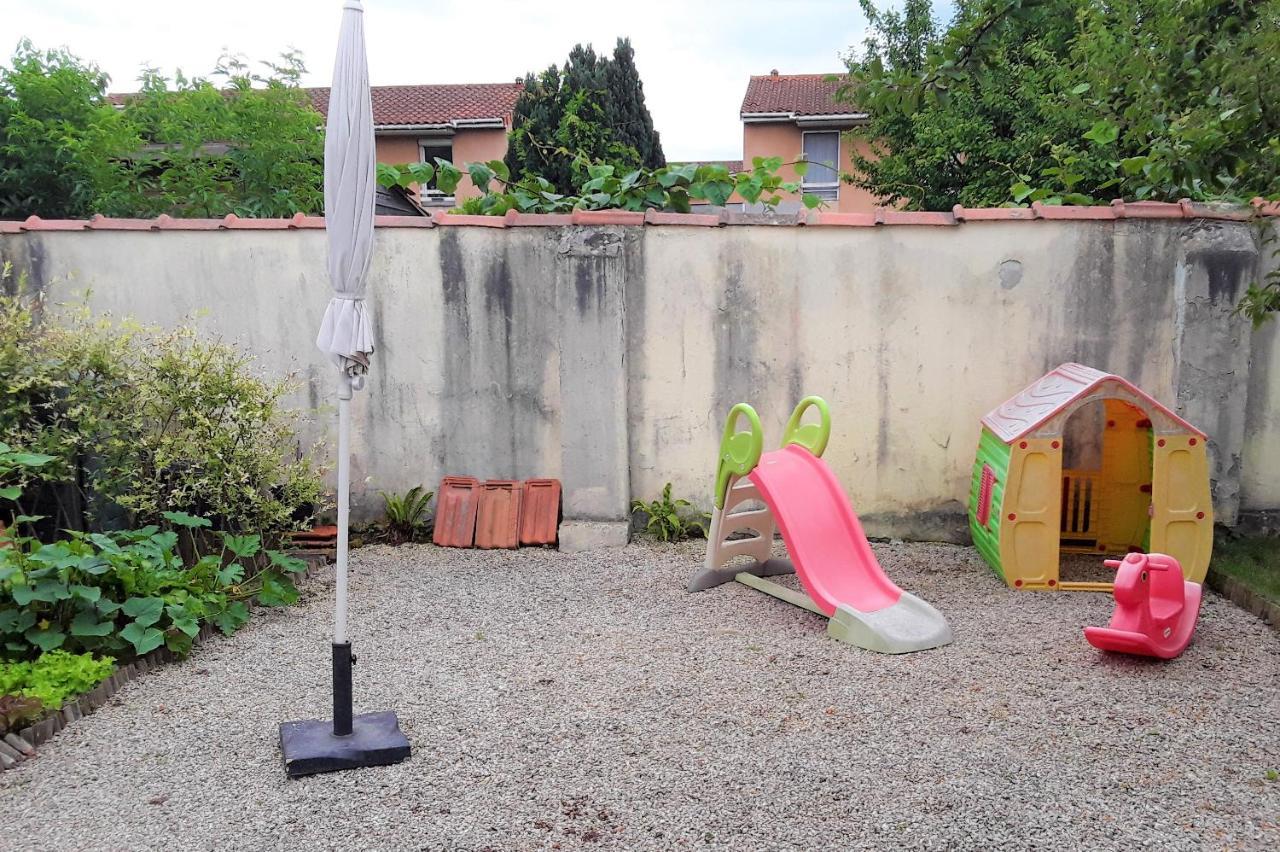 La Maison De Sylvie, Chambres D'Hotes A Tarbes Esterno foto